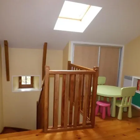 Maison De Caractere Renovee Avec Cheminee Et Internet, 9 Pers, Pres De Garabit - Fr-1-742-82 بيت للعطل