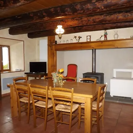 Maison De Caractere Renovee Avec Cheminee Et Internet, 9 Pers, Pres De Garabit - Fr-1-742-82 *